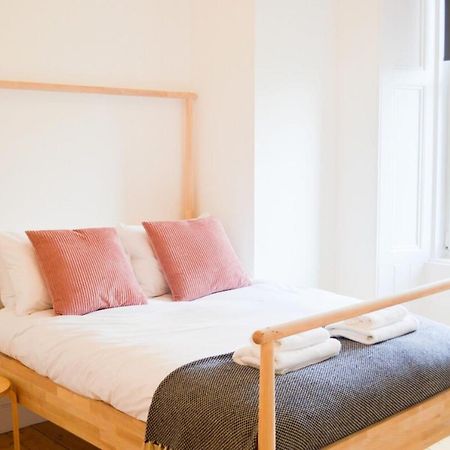 Modern 1 Bedroom Flat In The Heart Of Edinburgh Exterior photo